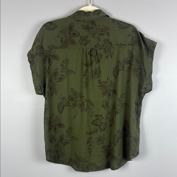 Eddie Bauer 100% Lyocell Green Blouse Lightweight Relaxed Fit Size Large - Picture 12 of 12